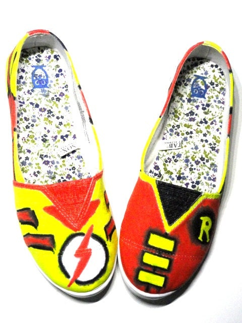 Custom Personalized Shoes Young Justice Cartoon DC Comics Kid Flash Wally West Robin Boy Wonder Grayson Superhero Unisex kids guys adults