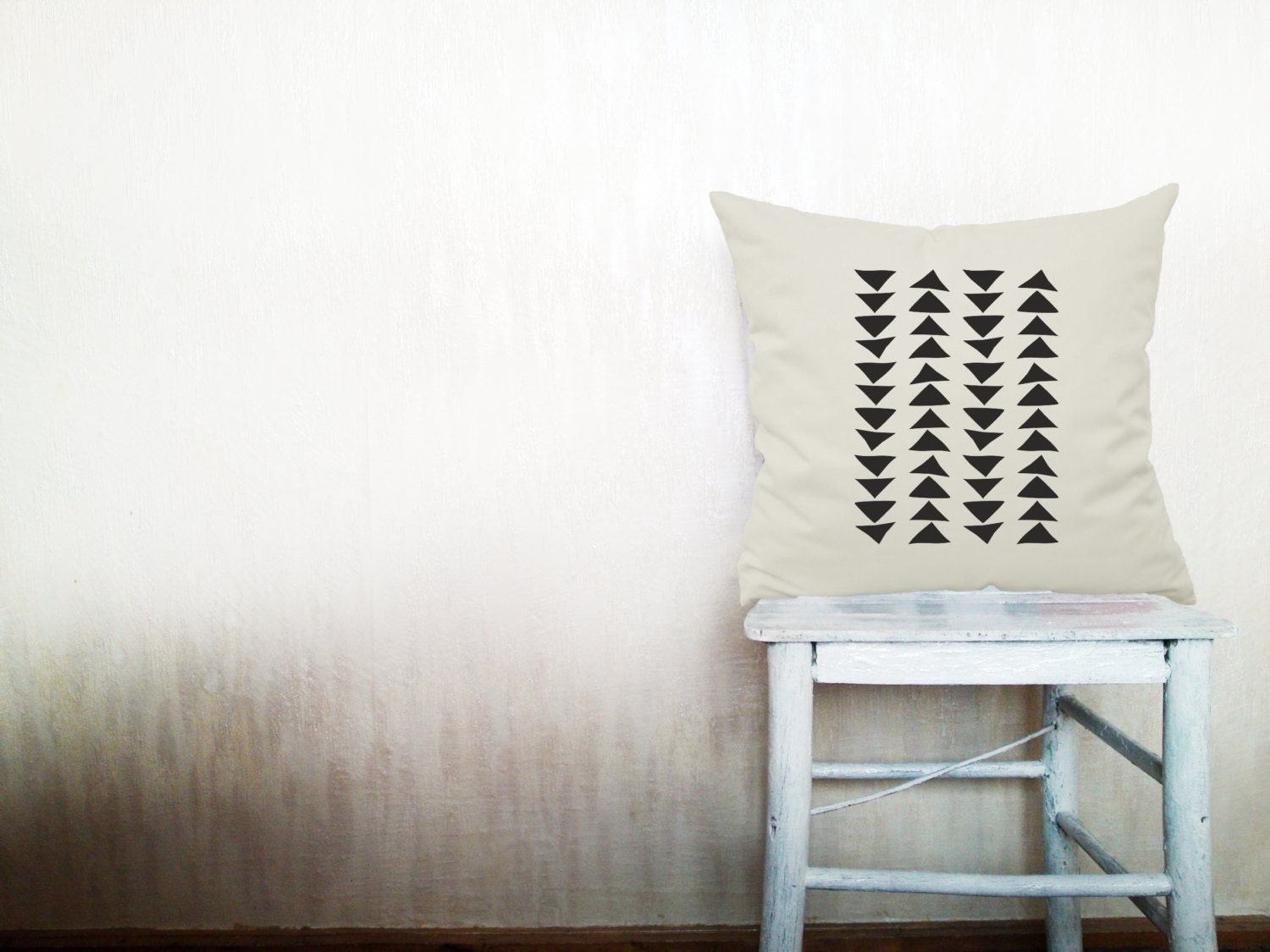 Chevron pillow decorative throw pillow geometrical pillow cover beige cotton toss arrow pillow case rustic bedroom set 18x18 inches ohtteam