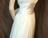 Vintage 50's Style Halter Neck Marilyn Monroe Dress  "The 7 Year Itch"  Inspired dress BNWT