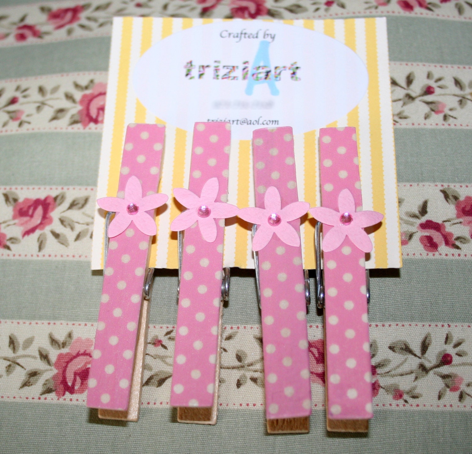 Party Favor or Gift - Pretty Pink Flower & Polka Dot Clothespin Clips