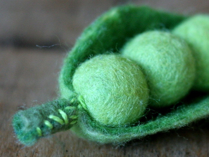Peapod Feltie