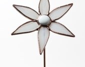 White Wisp Flower Garden Art - Stained Glass Plant Stake Ornament - Gift for Mother's Day or Spring (large)