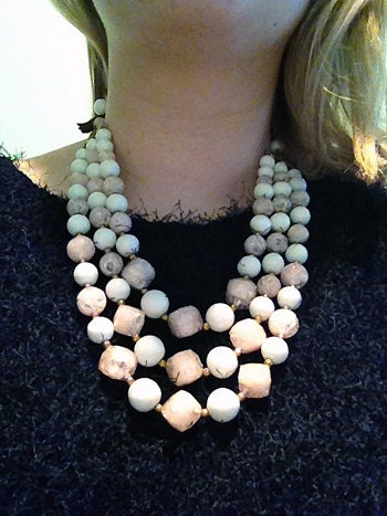 Sale // 1960s Pink and White Chunky Beaded Triple Layered Necklace