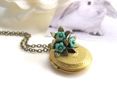 Teal Green flowers, Turquoise Blossom, Floral Jewelry, bell flowers, Vintage and Nature Inspired, Brass Trinkets Locket, Locket Necklace
