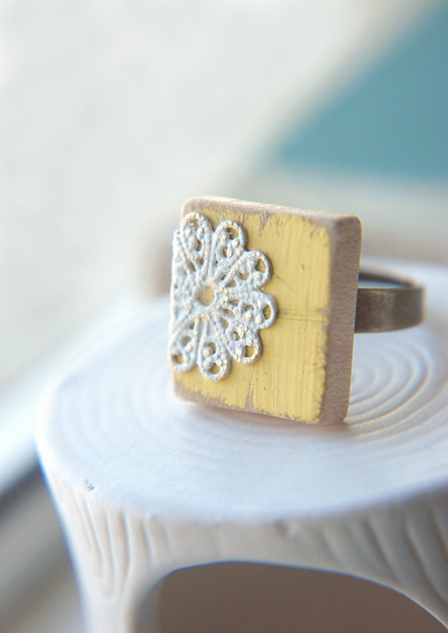 Lemon Yellow and White Cottage Chic Adjustable Scrabble Tile Ring - Country Lemon.