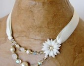 Beaded Vintage Daisy Adjustable Ribbon Necklace