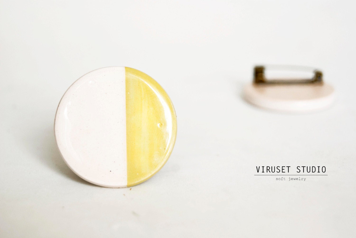 Ceramic brooch jewelry geometric pattern , geometric jewelry, brooches, ceramic jewelry, scandinavian design, viruset, round brooch, pin