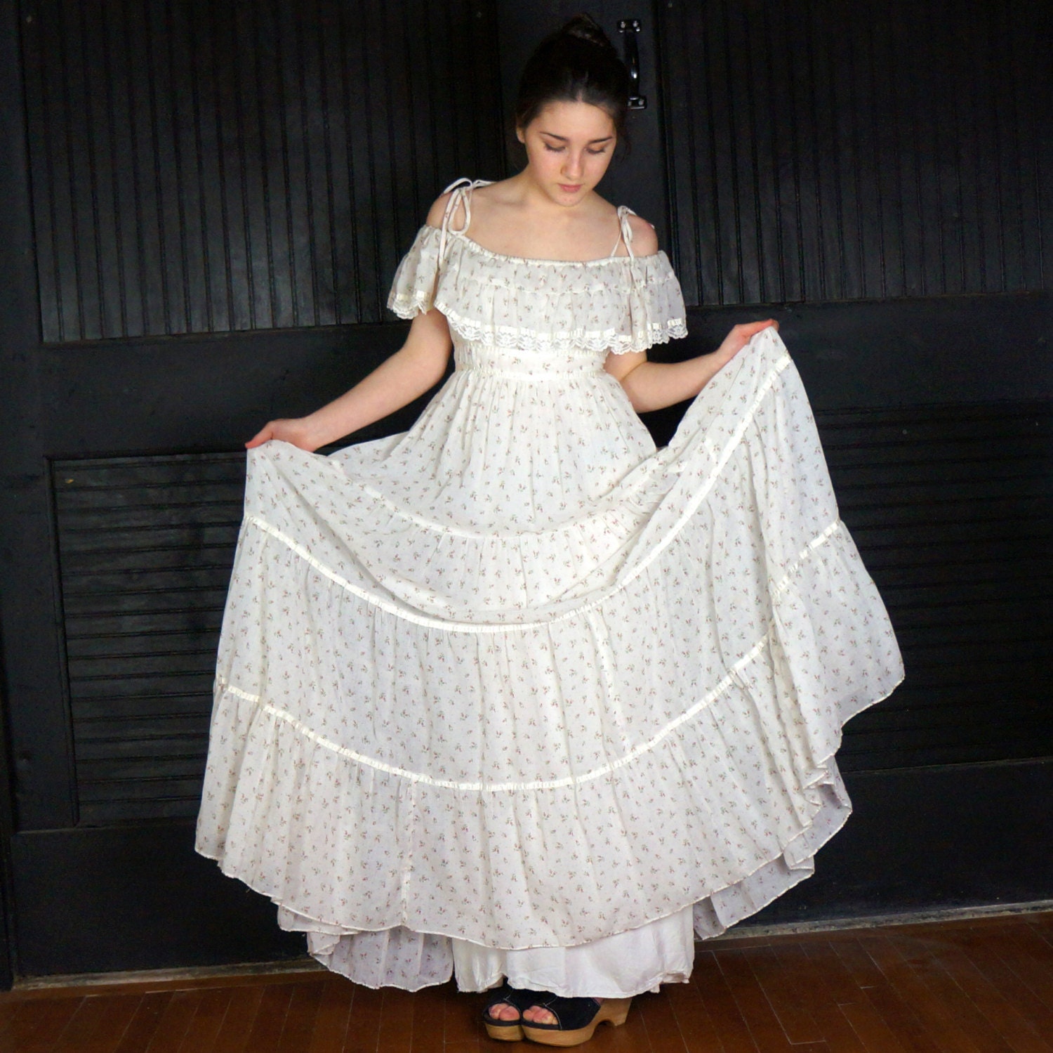 70s Gunne Sax by Jessica White Floral Print Prairie Dress- Off Shoulder Peasant Gown- Pastel Flowers On Ivory Cotton- Romantic Goddess Maxi