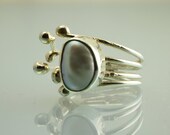 Free Form Pearl Ring - Sterling Silver - Engagement Ring - Weddings - Hands Collection - Ready to Ship