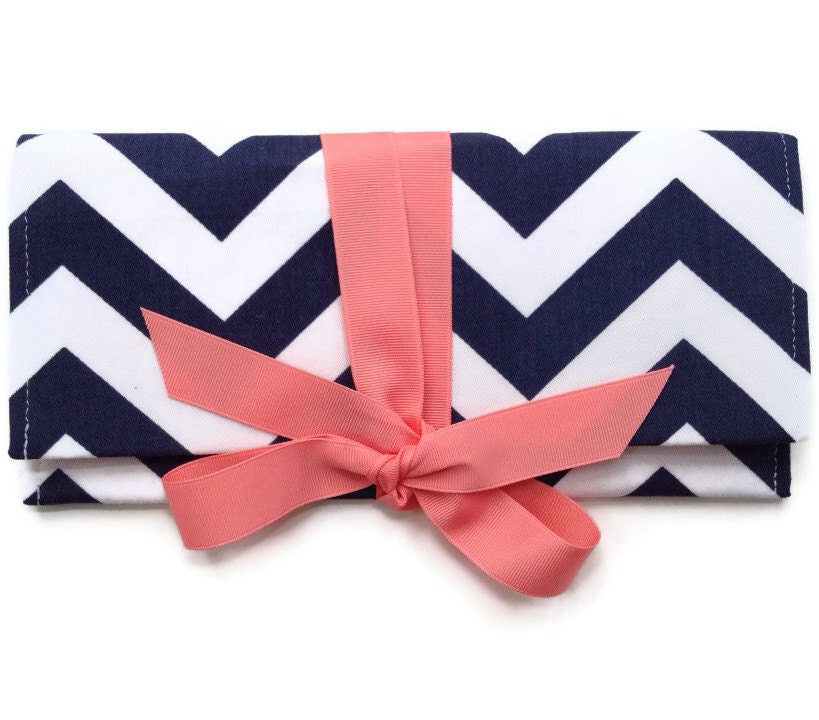 ALEXIS chevron clutch in navy and coral