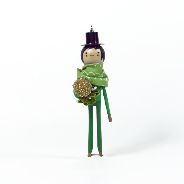 Leprechaun Gold Gifting Ornament
