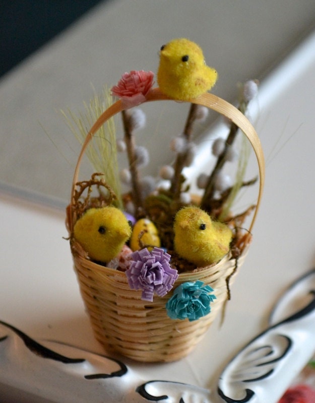 Miniature Easter basket with chicks