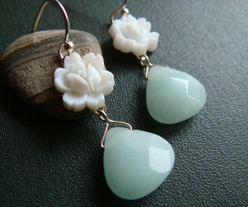 CLEARANCE . laylani . mint . white and aqua flower earrings