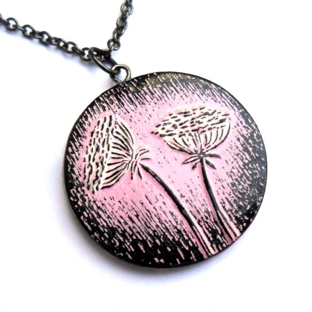 Mother's Day Gift  Queen Anne's Lace Necklace -  Pink, Black and White - Flower Necklace