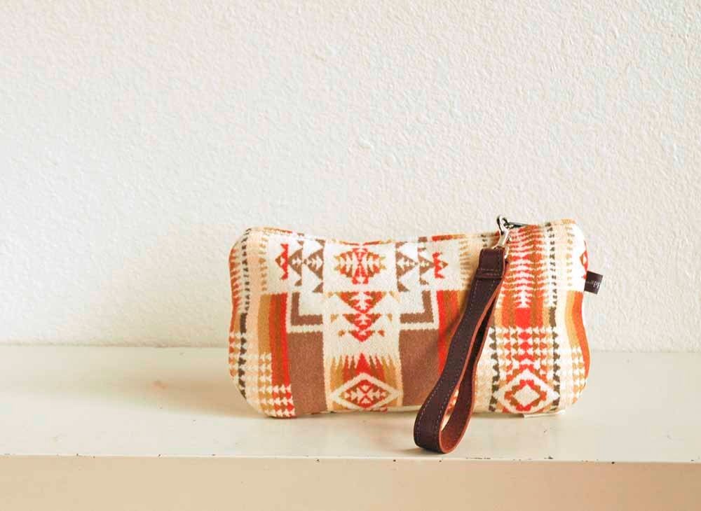 Patterned Wool Wristlet in Creme, Coral and Brown