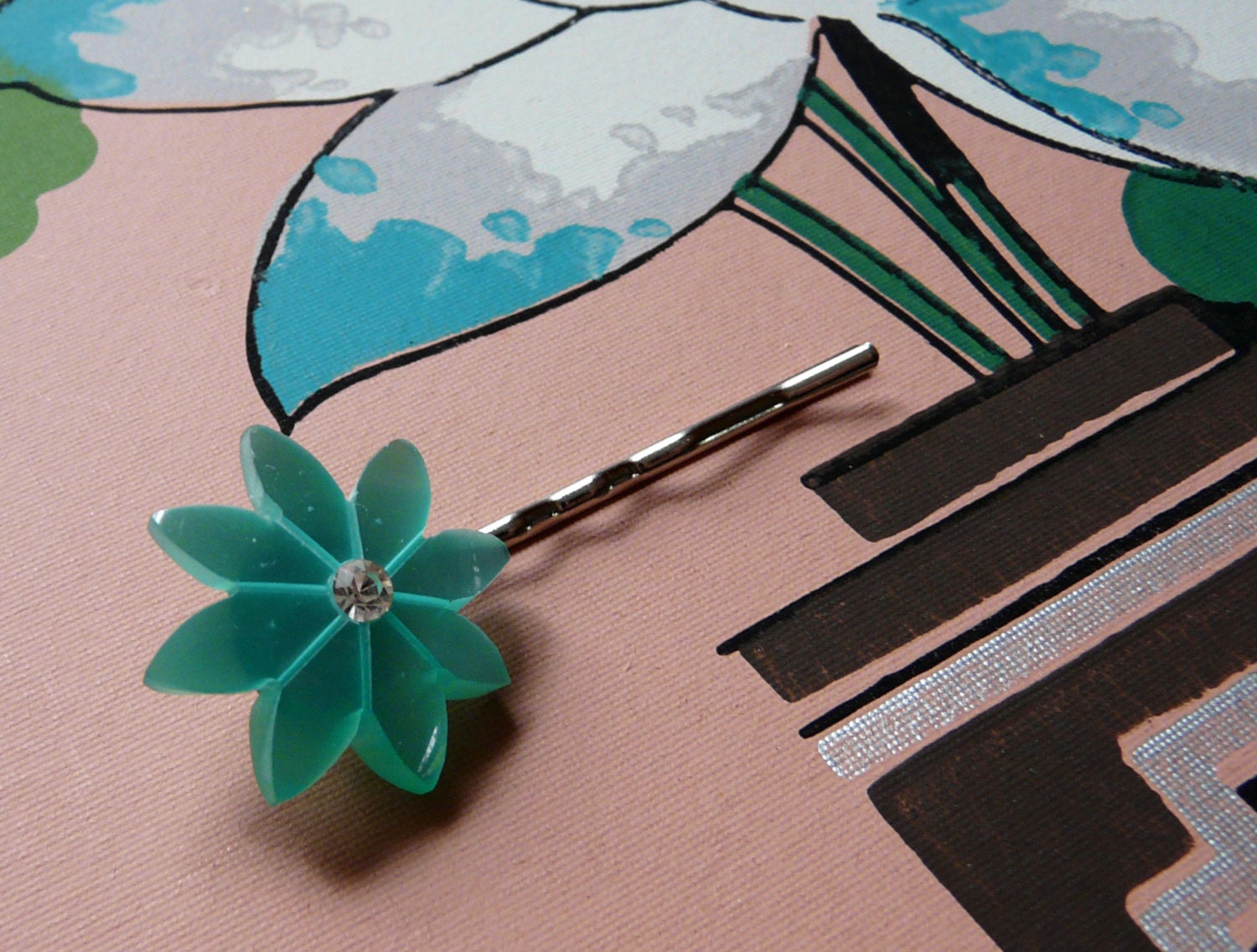 water lily bobbypin - vintage moonglow and rhinestone