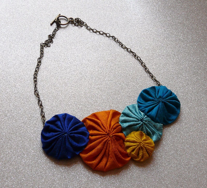 goldfish - cotton and silk yo-yo necklace
