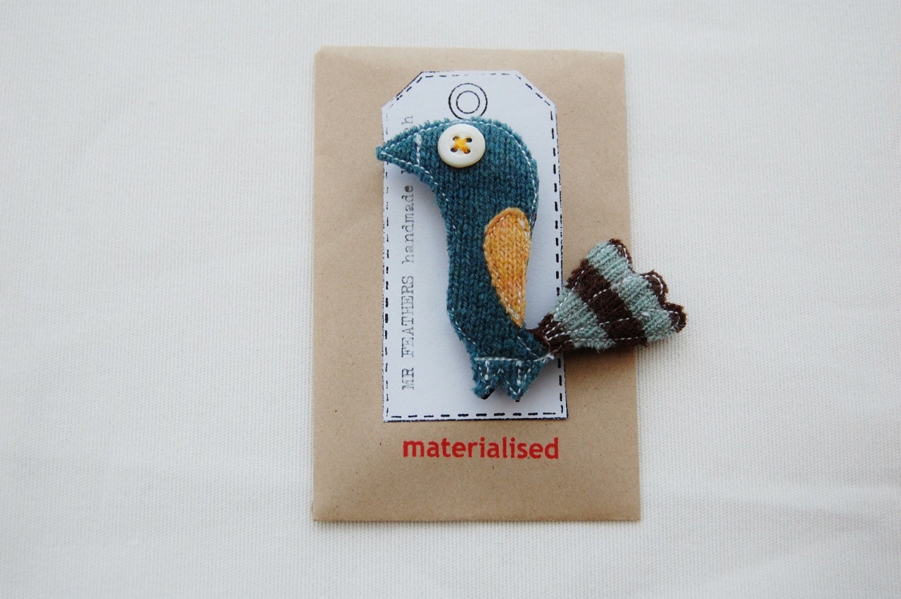 Mr. Feathers - wool bird brooch - Teal