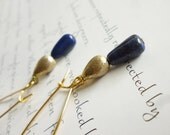 blue earrings in lapis lazuli and gold - long dangle earrings with lapis stones and gold drops - isis oro earrings