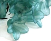10pcs Acrylic Flower Bead Caps PLF018