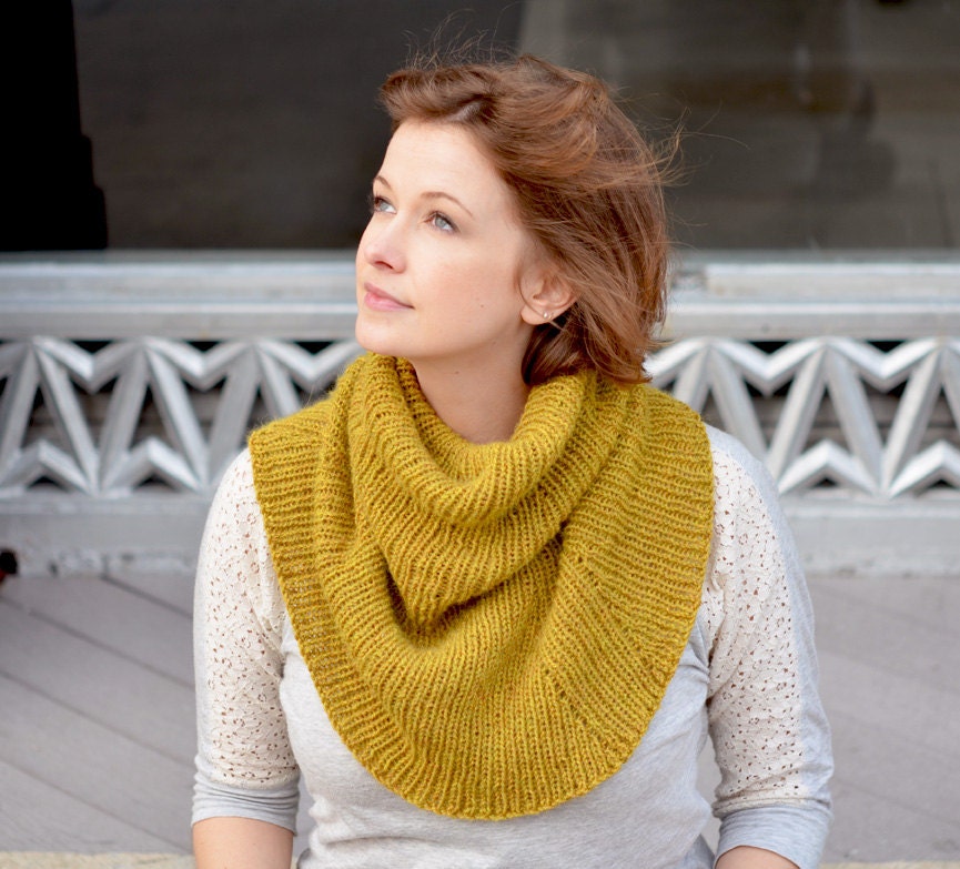 Volcano Cowl - knitting pattern PDF