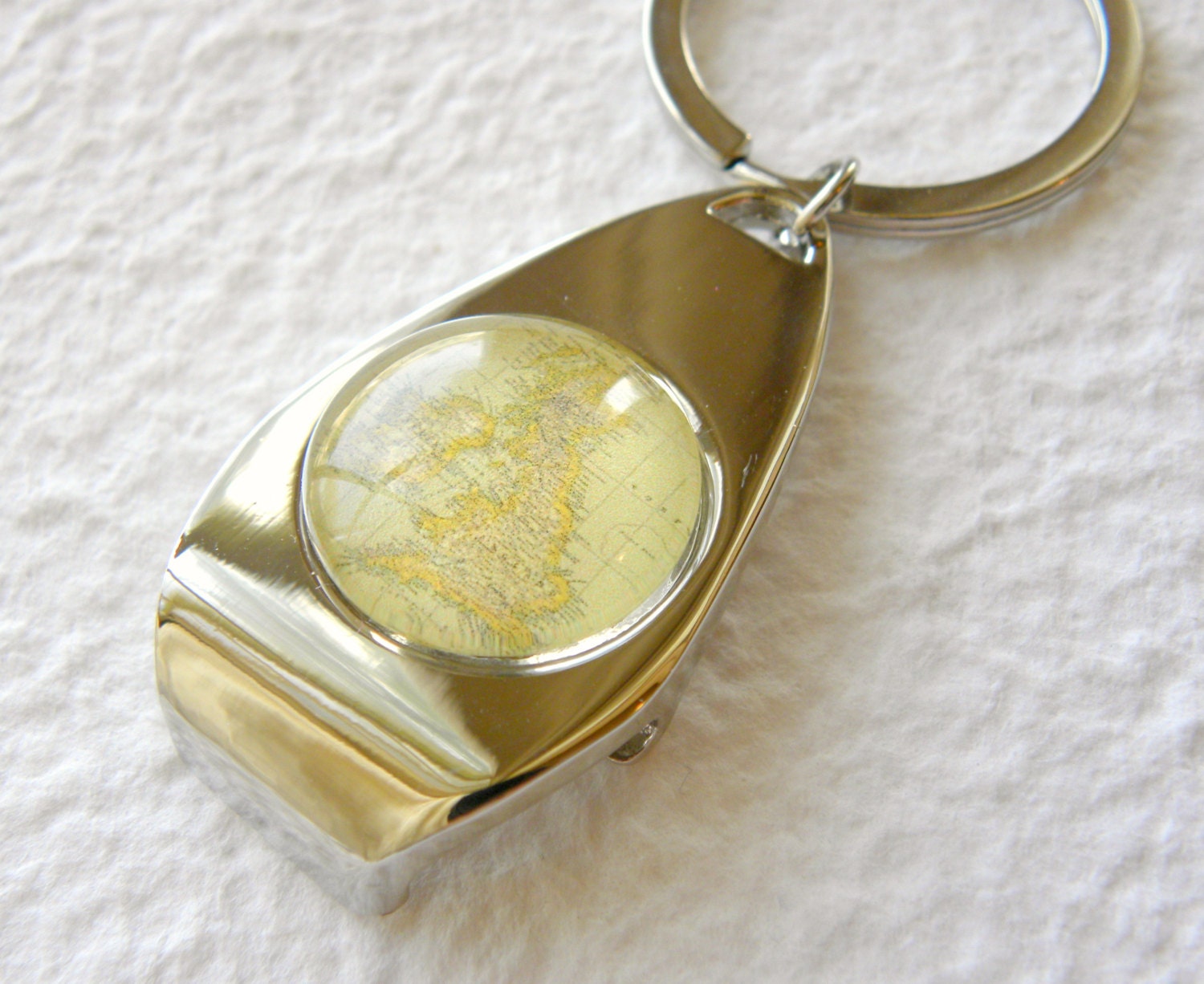 Map Bottle Opener Key Ring Keychain - The United Kingdom featuring Ireland, England, and Scotland