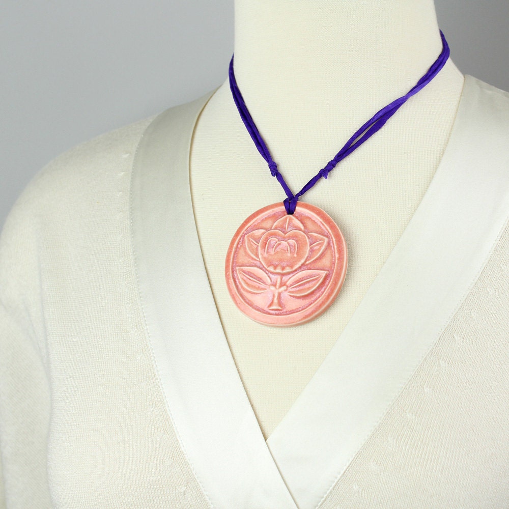 Porcelain Ceramic Necklace Bright Coral Tachibana