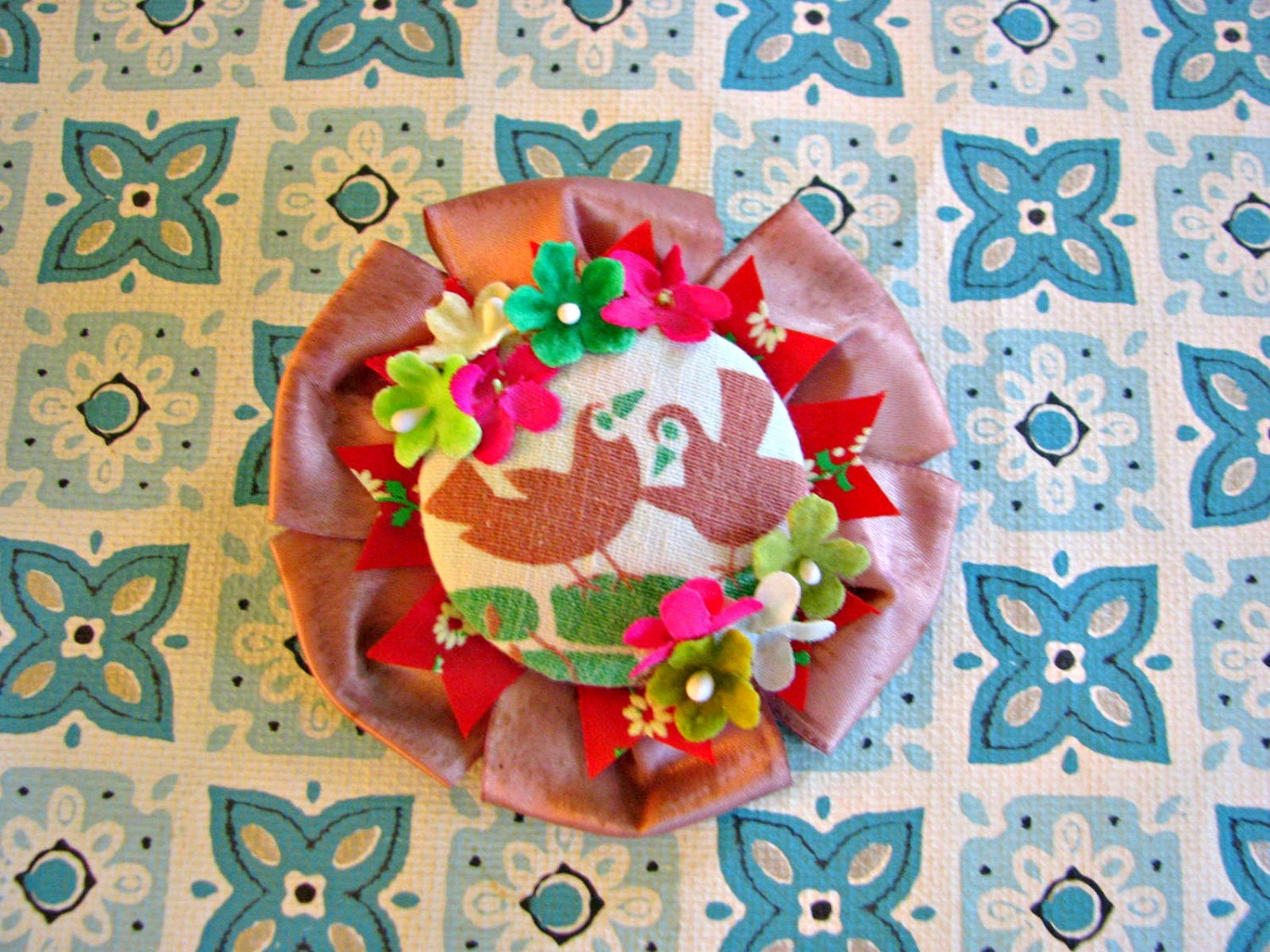 Fun Vintage Birds Prize Ribbon Corsage