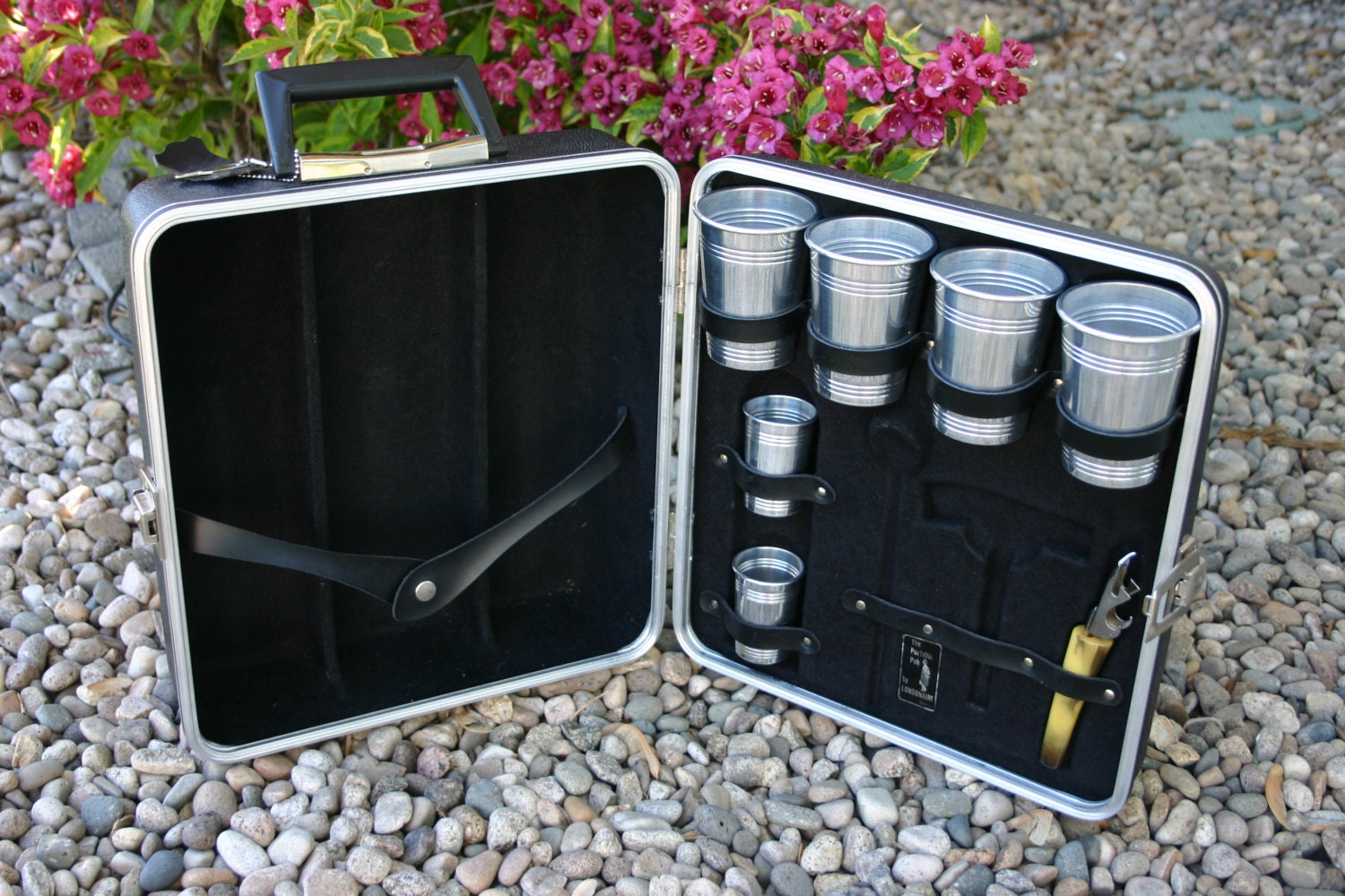 VINTAGE black Portable Pub by LONDONAIRE