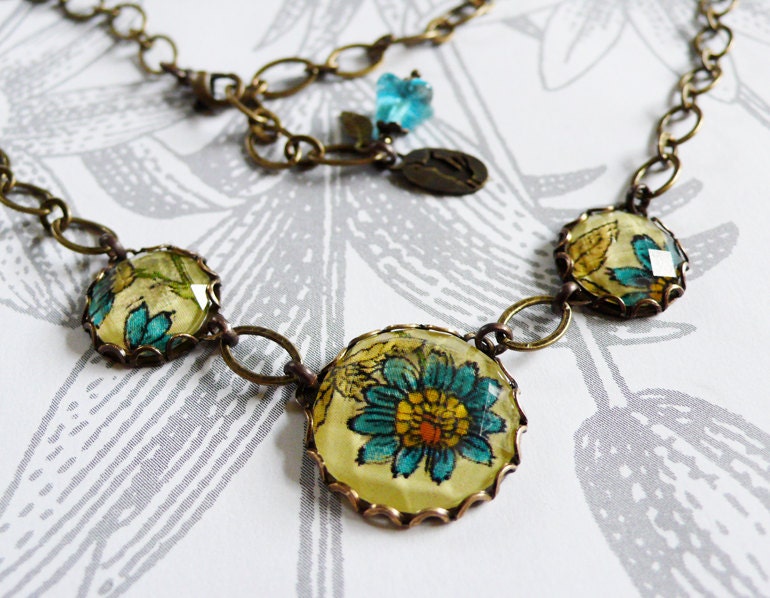 blue flowers - necklace