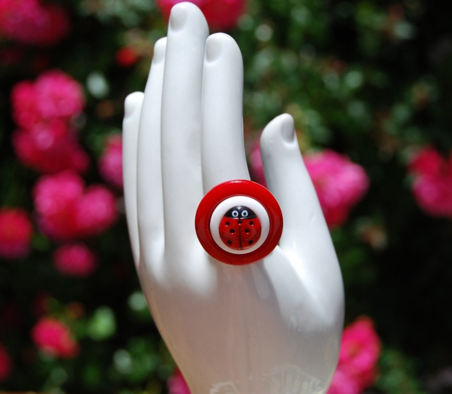 LADYBUG layered red and white button fashion ring