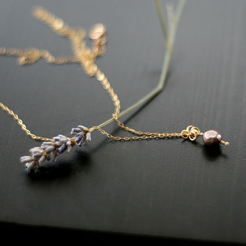 l'enfant - modern gold and pearl necklace by elephantine