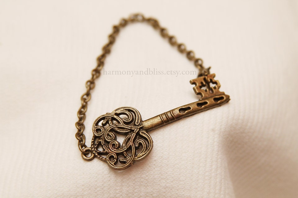 Key charm bracelet