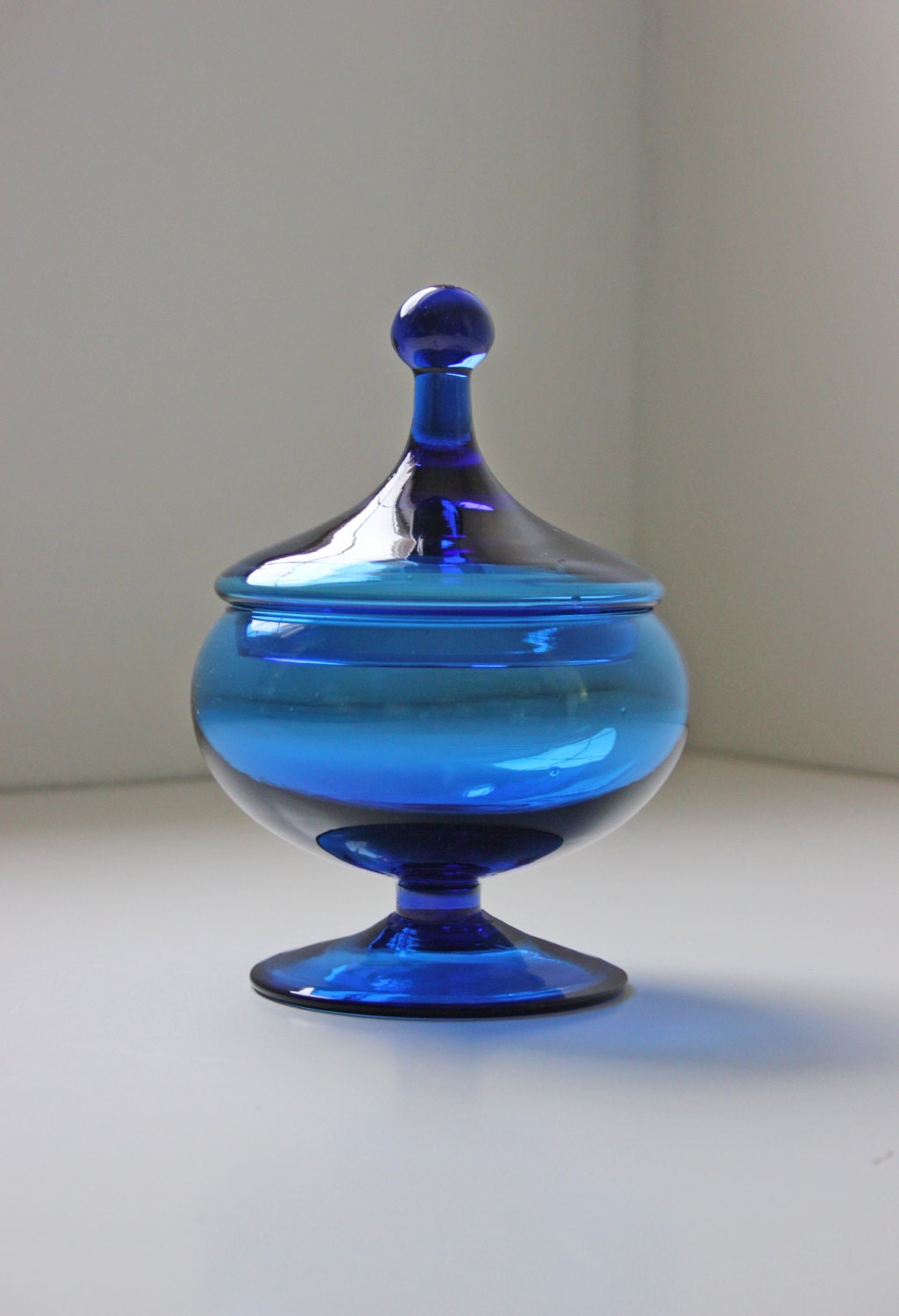 cobalt blue Italian glass compote dish lidded snack or candy dish