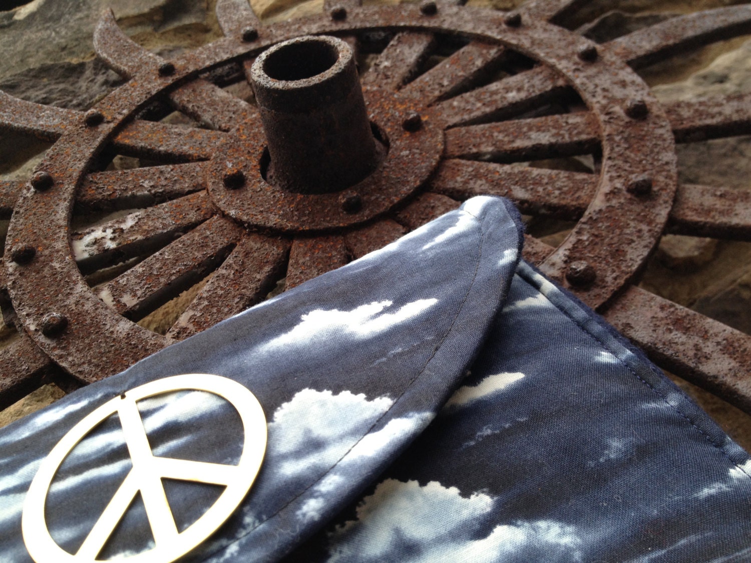 IPAD MINI Cover - ARTsy covers by Clevelandgirlie