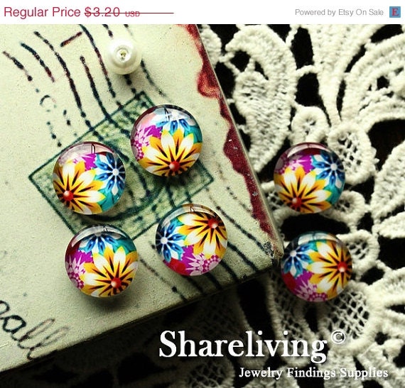 SALE - 10% OFF - 10pcs 12mm Handmade Photo Glass Cabs Cabochons (Flowers)  -- BCH177B