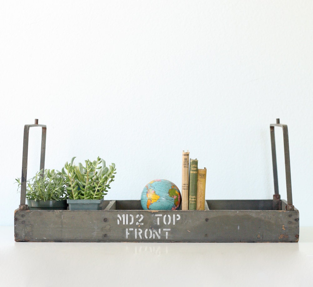 Vintage Industrial Box - MD2 Top Front