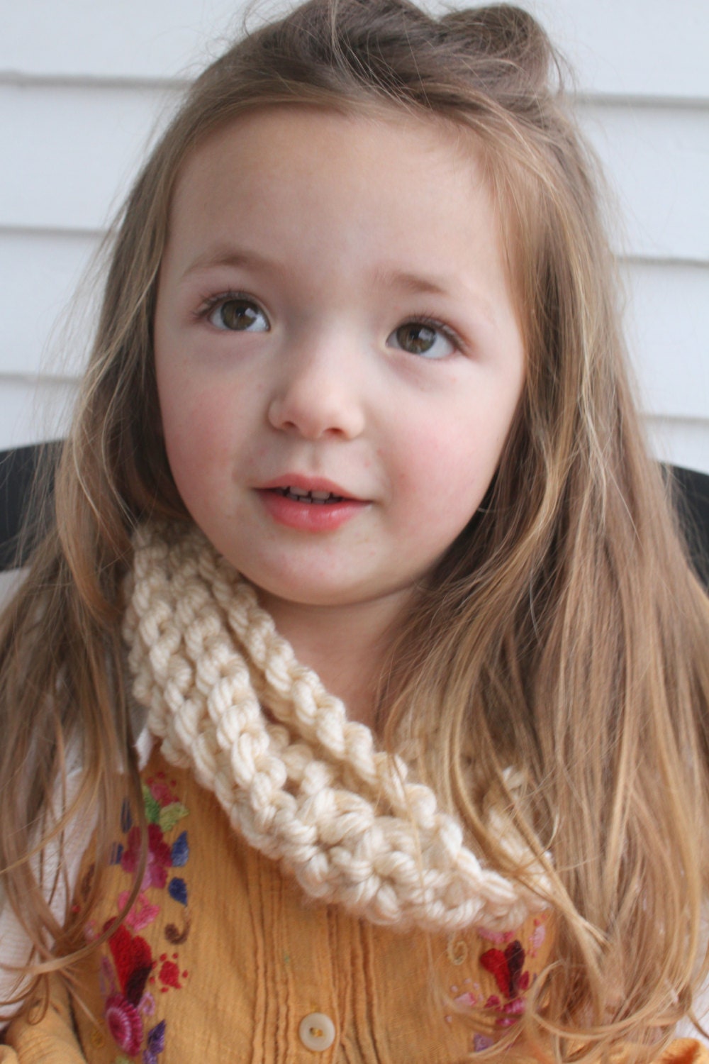 Children's Chain Scarf Cowl in Cream