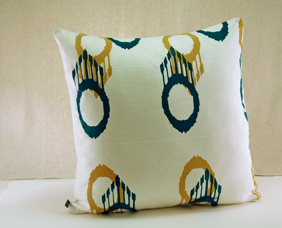 White Pillow with Ojo Print in Gold and Indigo Blue