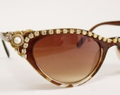 Vintage inspired Brown rhinestones sunglasses cateye ... London design