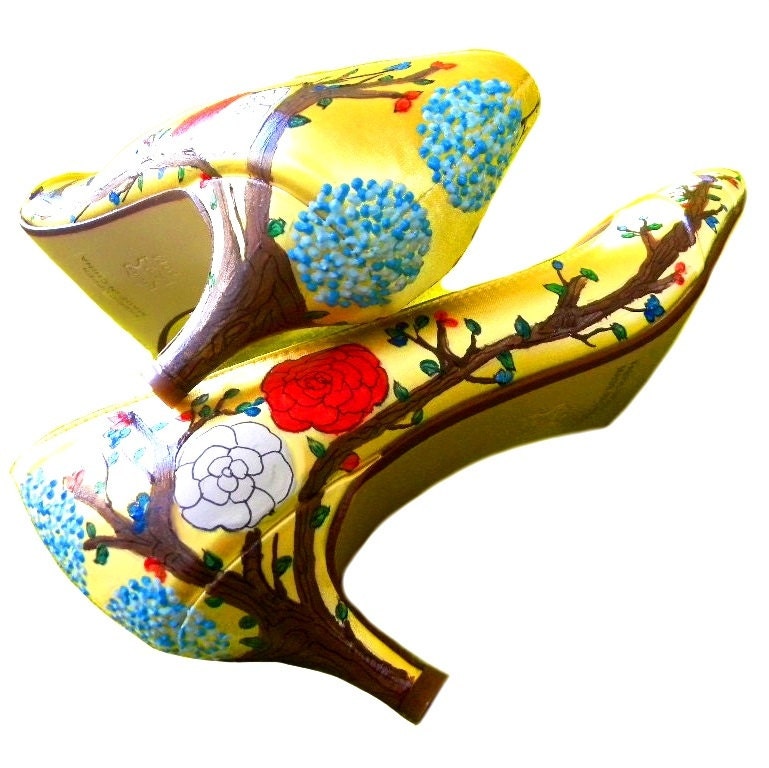 Wedding Shoes power yellow color block blue hydrangea manzanita peonies roses and leaves