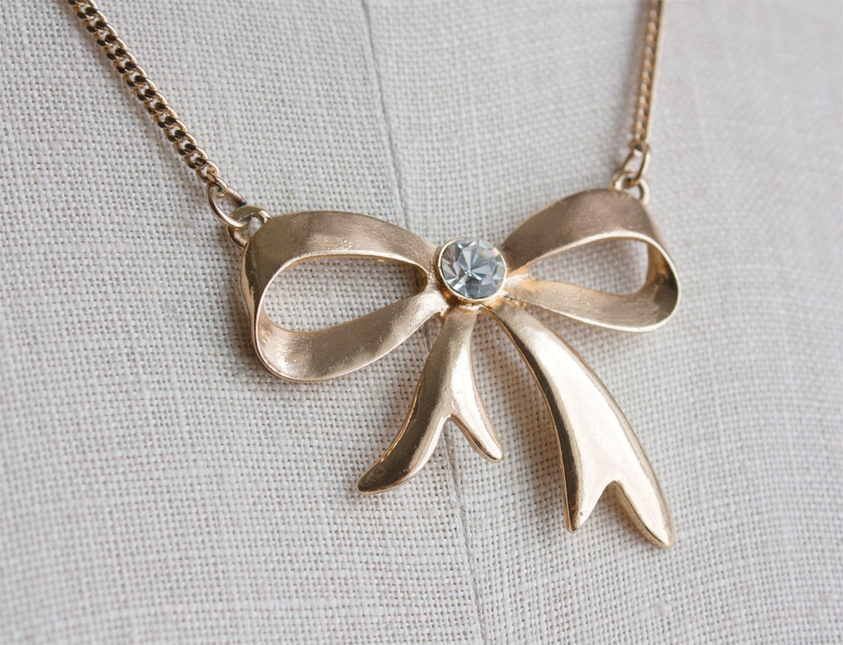 Gold Rhinestone Bow Necklace 1990s Vintage Goldtone Bow Tie Pendant Necklace