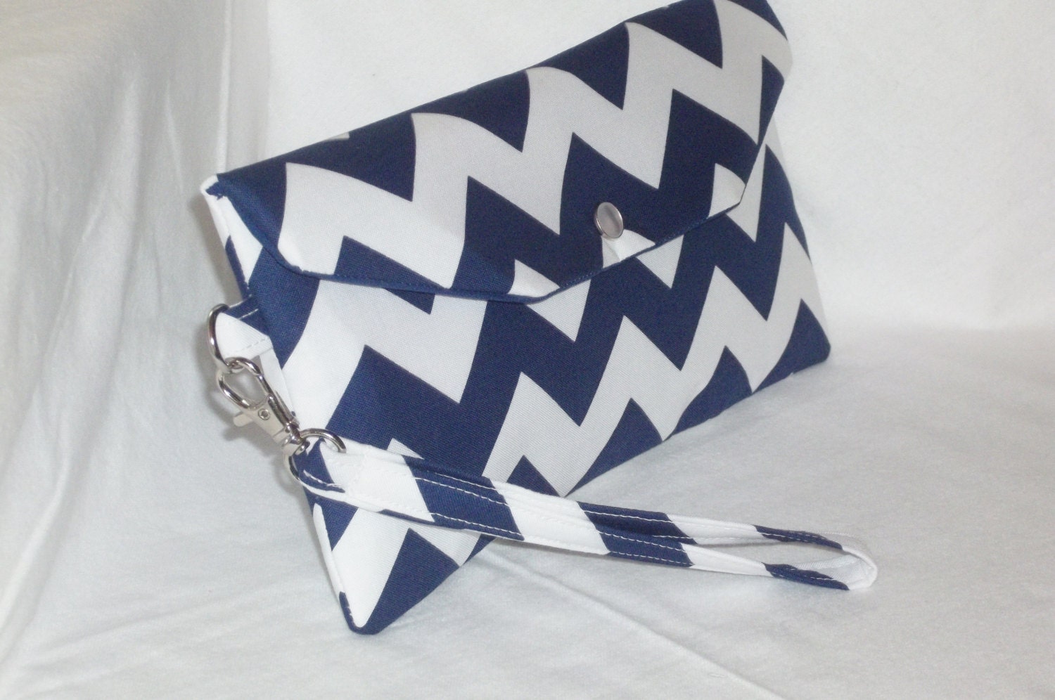 Bridesmaid Clutch/SALE and FREE SHIPPING/Fold Over Clutch w/detachable wrist strap/Riley Blake - Chevron /Gift /Navy & White/Ready to Ship