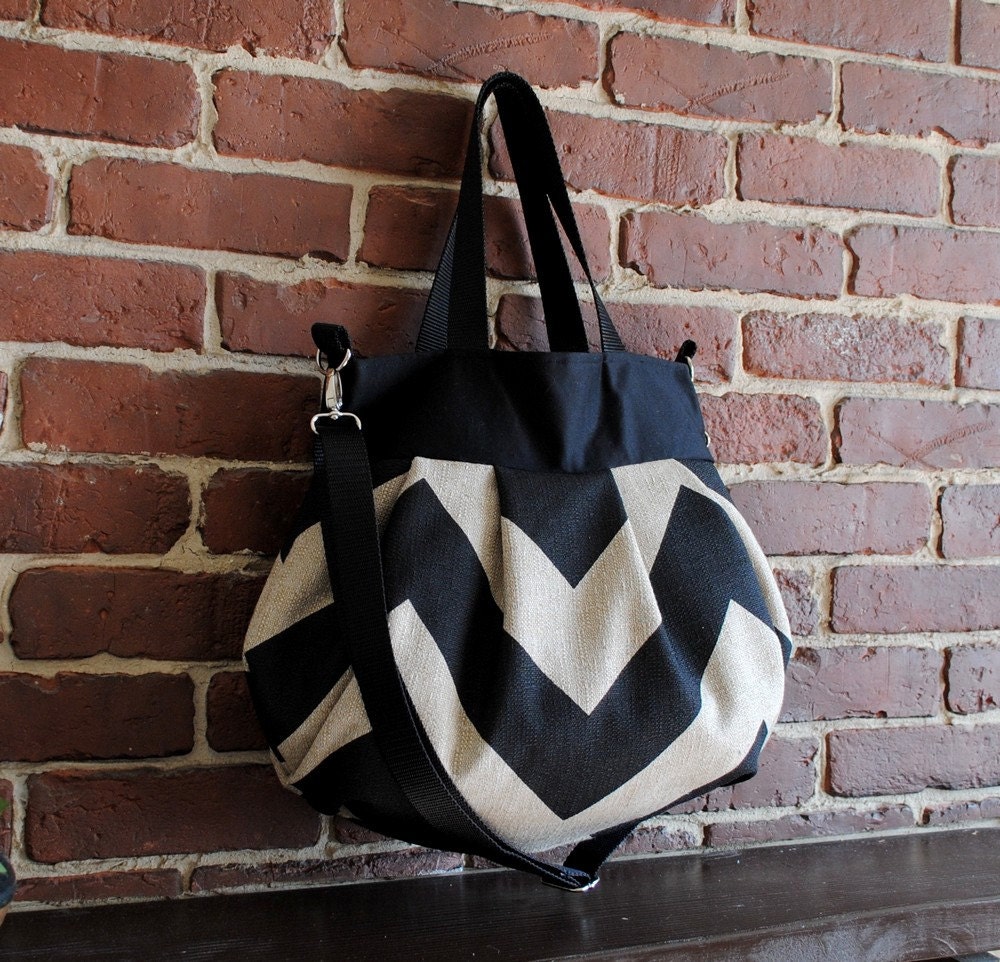 Cross Body Pleated Bag (LARGE) w/ Adjustable Strap - Chevron Black / Dention