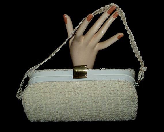 Vintage 50s Creamy White Mini Coil Garay Purse