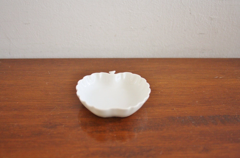 Vintage white porcelain apple pin or jewelry dish