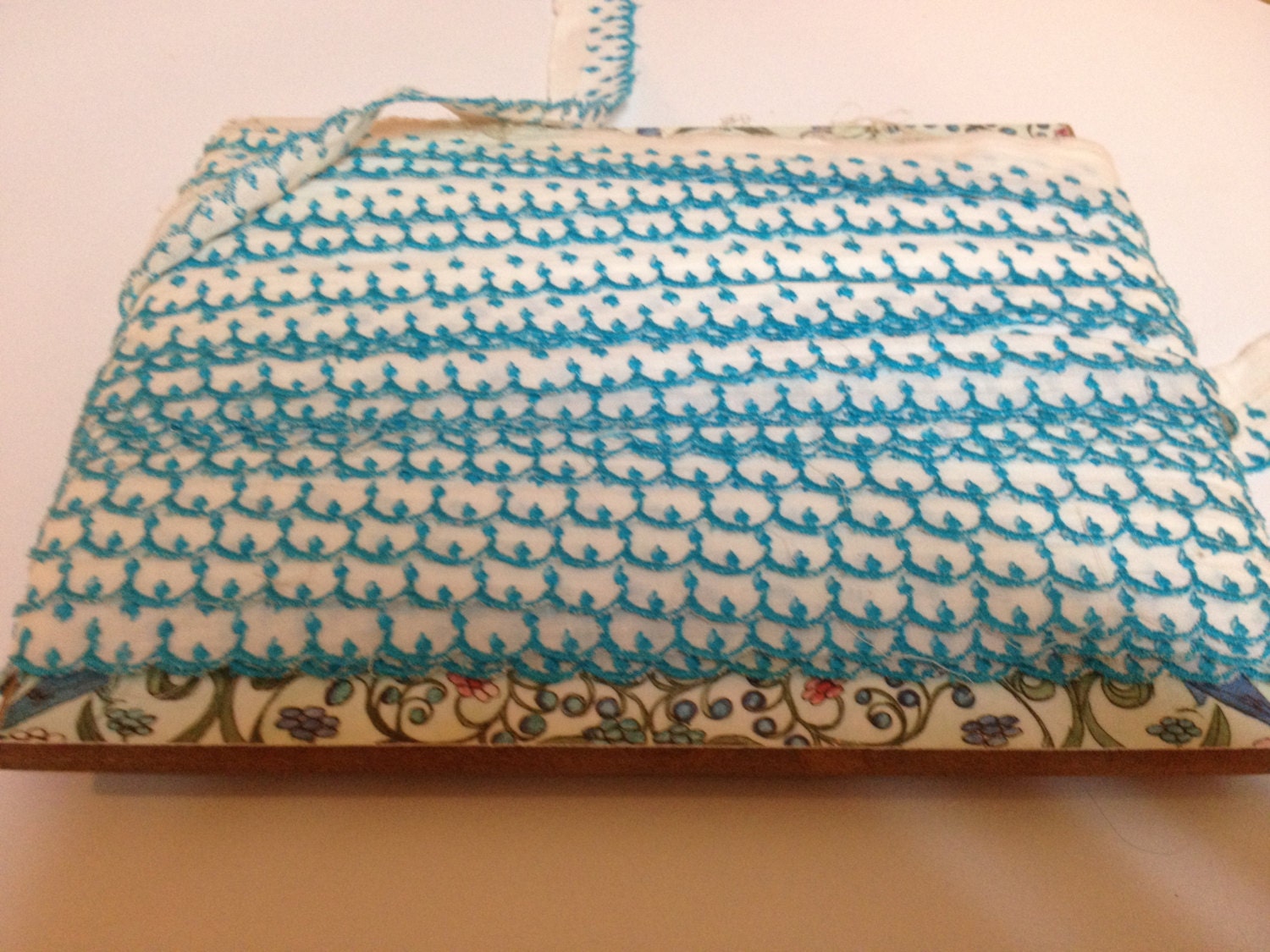 Vintage Blue Scalloped Edge Trim