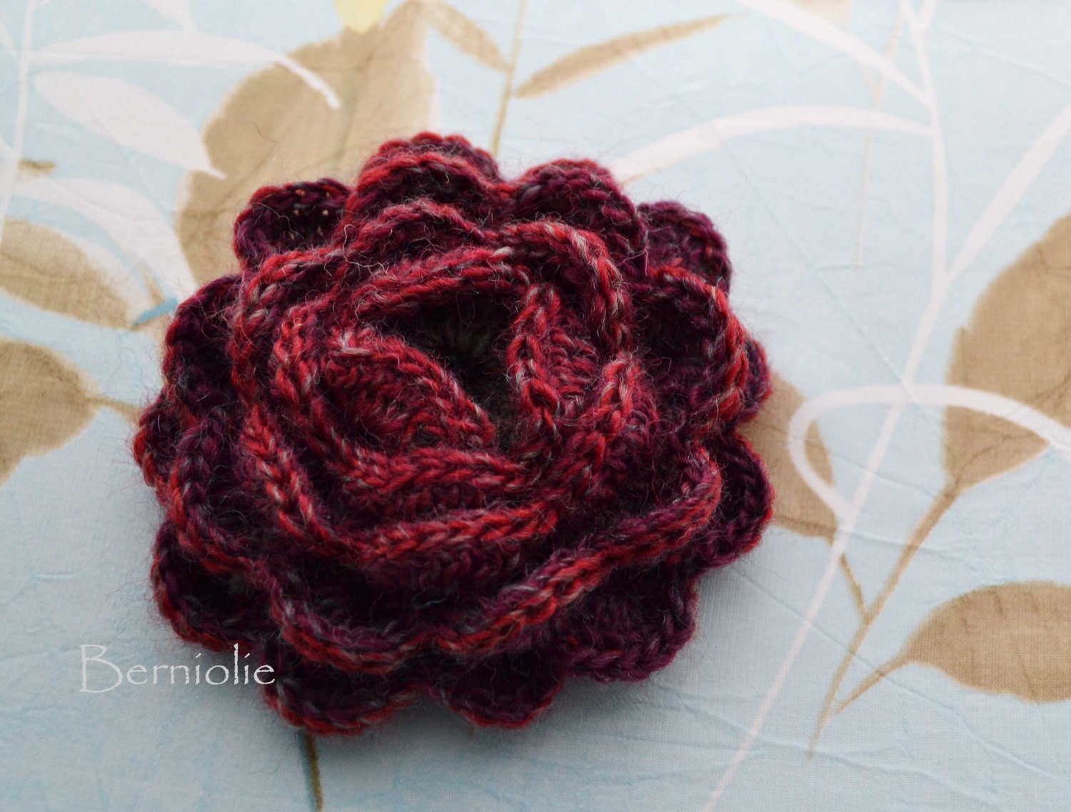 Crochet flower brooch, shawlpin, red, oxblood I864