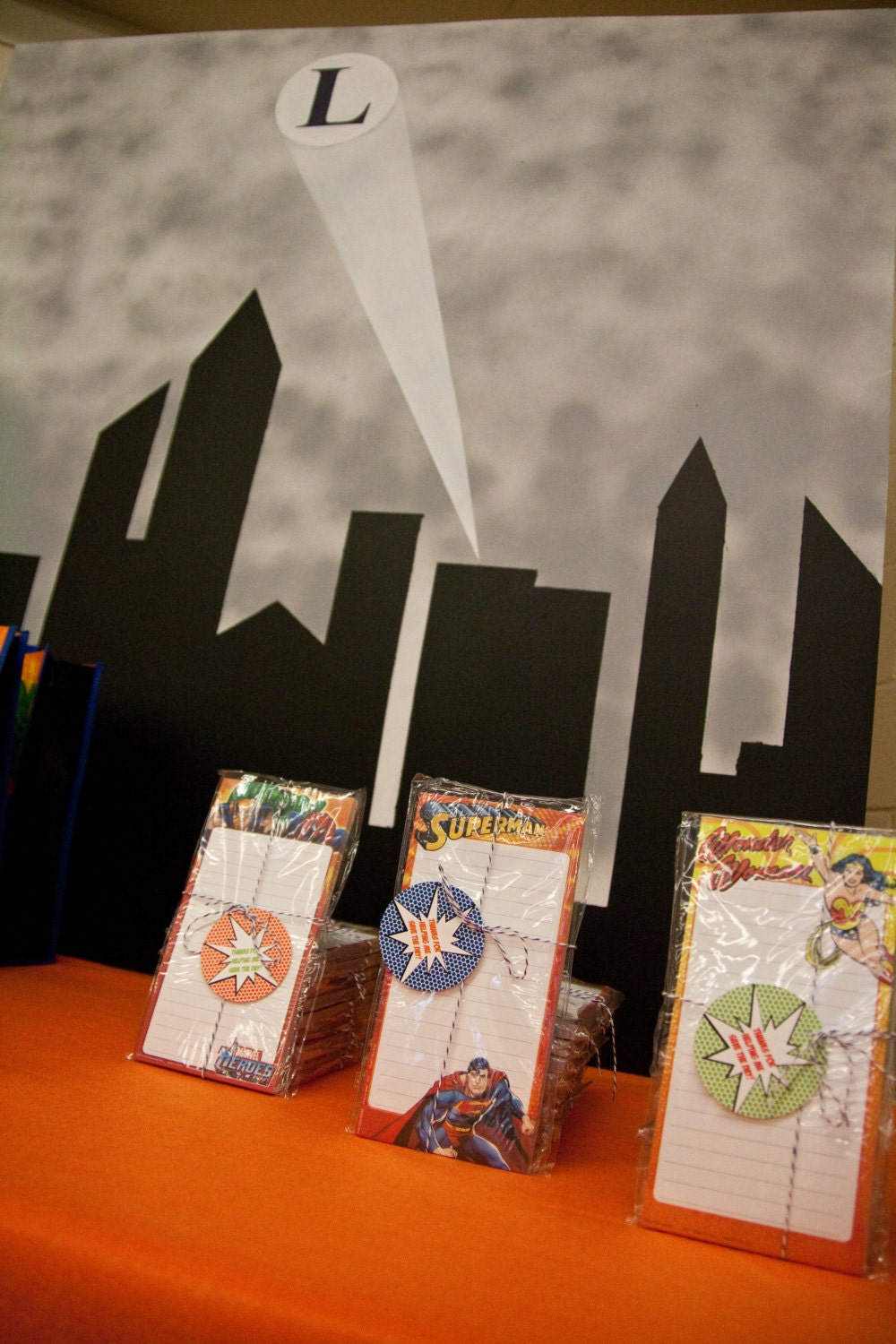 Super hero Favor Tags Retro Comic Book Birthday Party Favor Tags set of 12 by Belleza e Luce
