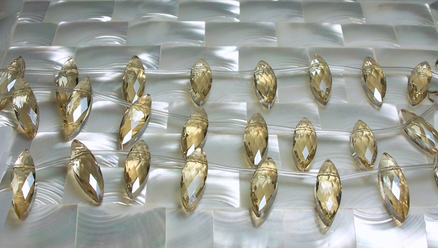 Chinese Glass Spindle/Teardrop Bead Strand Tan 12pcs